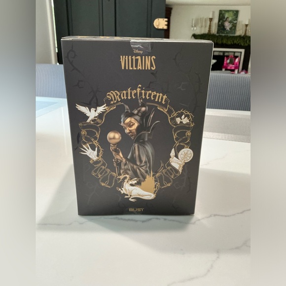 NWT Disney Maleficent Bust - Picture 5 of 6